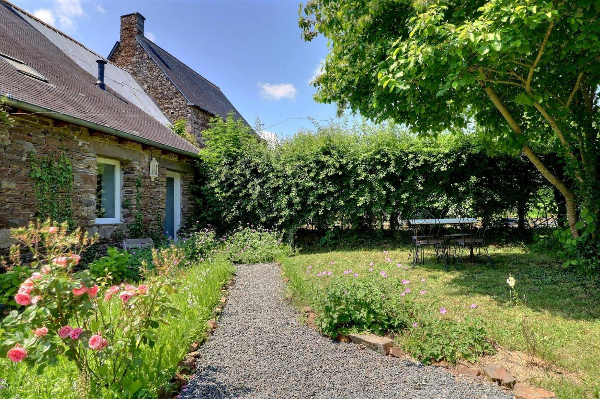 Bed and Breakfast Agritourisme Abaé à Sougéal Extérieur photo